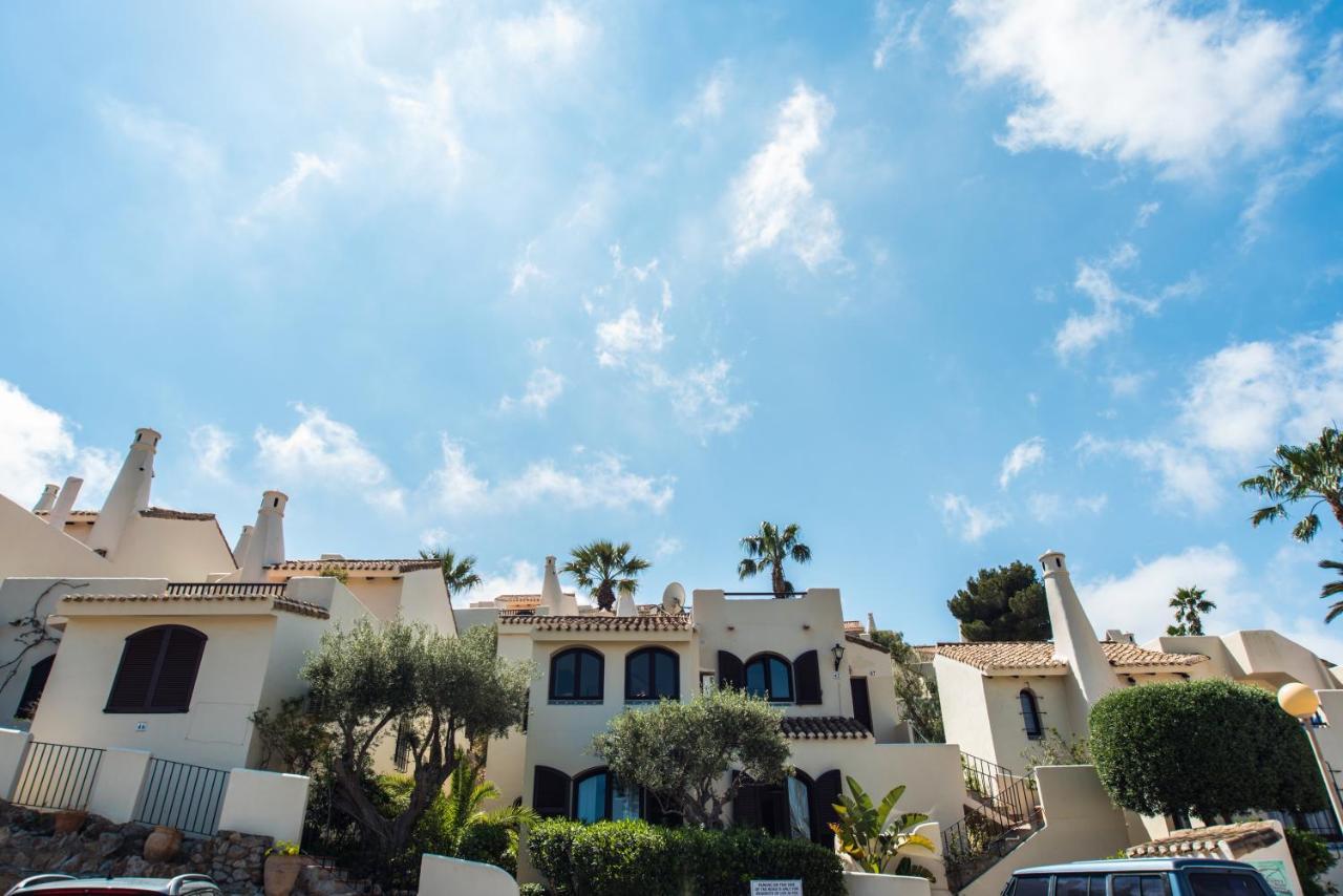 Luxurioese Und Grossraeumige Villa Mit Community Pool, Sicht Auf Das Mittelmeer Sowie Dem Mar Menor, La Manga Club Atamaría Extérieur photo