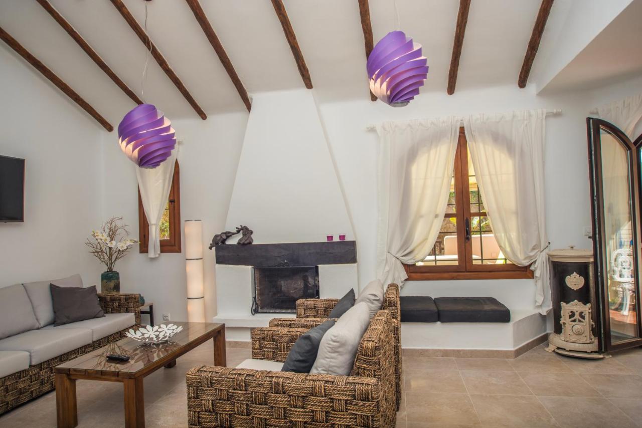 Luxurioese Und Grossraeumige Villa Mit Community Pool, Sicht Auf Das Mittelmeer Sowie Dem Mar Menor, La Manga Club Atamaría Extérieur photo
