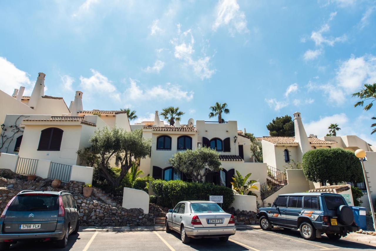 Luxurioese Und Grossraeumige Villa Mit Community Pool, Sicht Auf Das Mittelmeer Sowie Dem Mar Menor, La Manga Club Atamaría Extérieur photo
