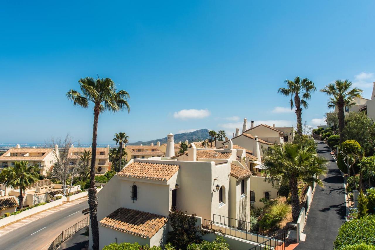 Luxurioese Und Grossraeumige Villa Mit Community Pool, Sicht Auf Das Mittelmeer Sowie Dem Mar Menor, La Manga Club Atamaría Extérieur photo
