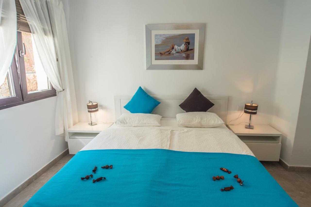 Luxurioese Und Grossraeumige Villa Mit Community Pool, Sicht Auf Das Mittelmeer Sowie Dem Mar Menor, La Manga Club Atamaría Extérieur photo