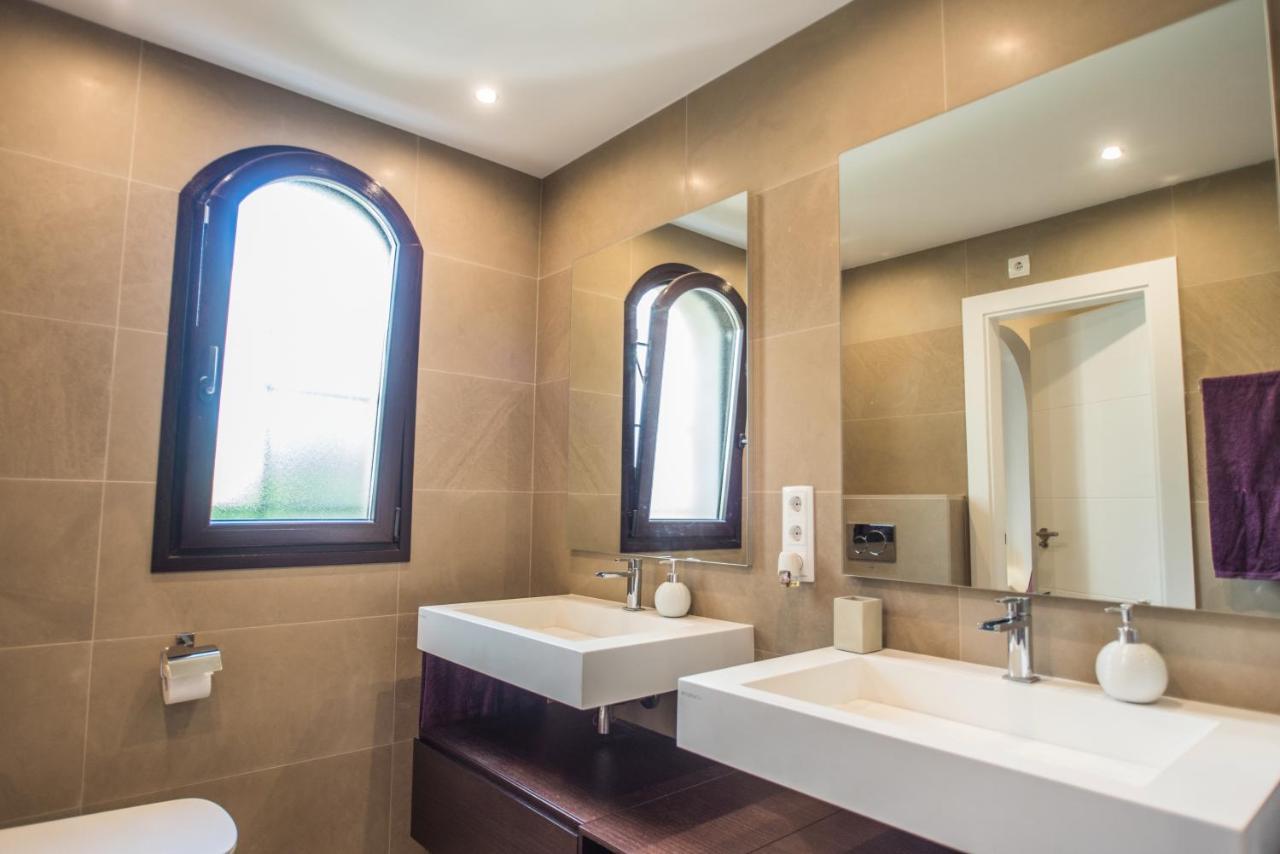 Luxurioese Und Grossraeumige Villa Mit Community Pool, Sicht Auf Das Mittelmeer Sowie Dem Mar Menor, La Manga Club Atamaría Extérieur photo