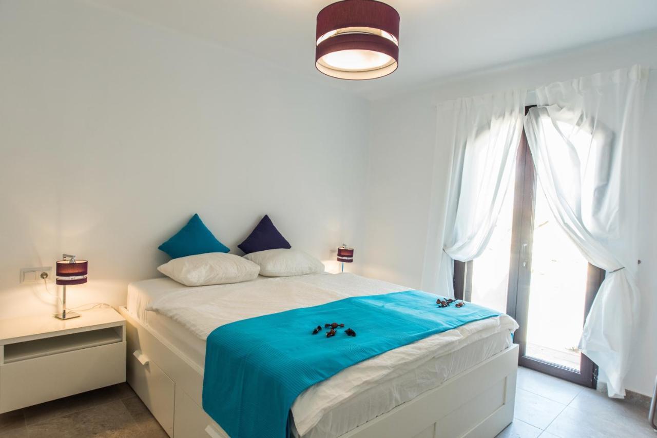 Luxurioese Und Grossraeumige Villa Mit Community Pool, Sicht Auf Das Mittelmeer Sowie Dem Mar Menor, La Manga Club Atamaría Extérieur photo