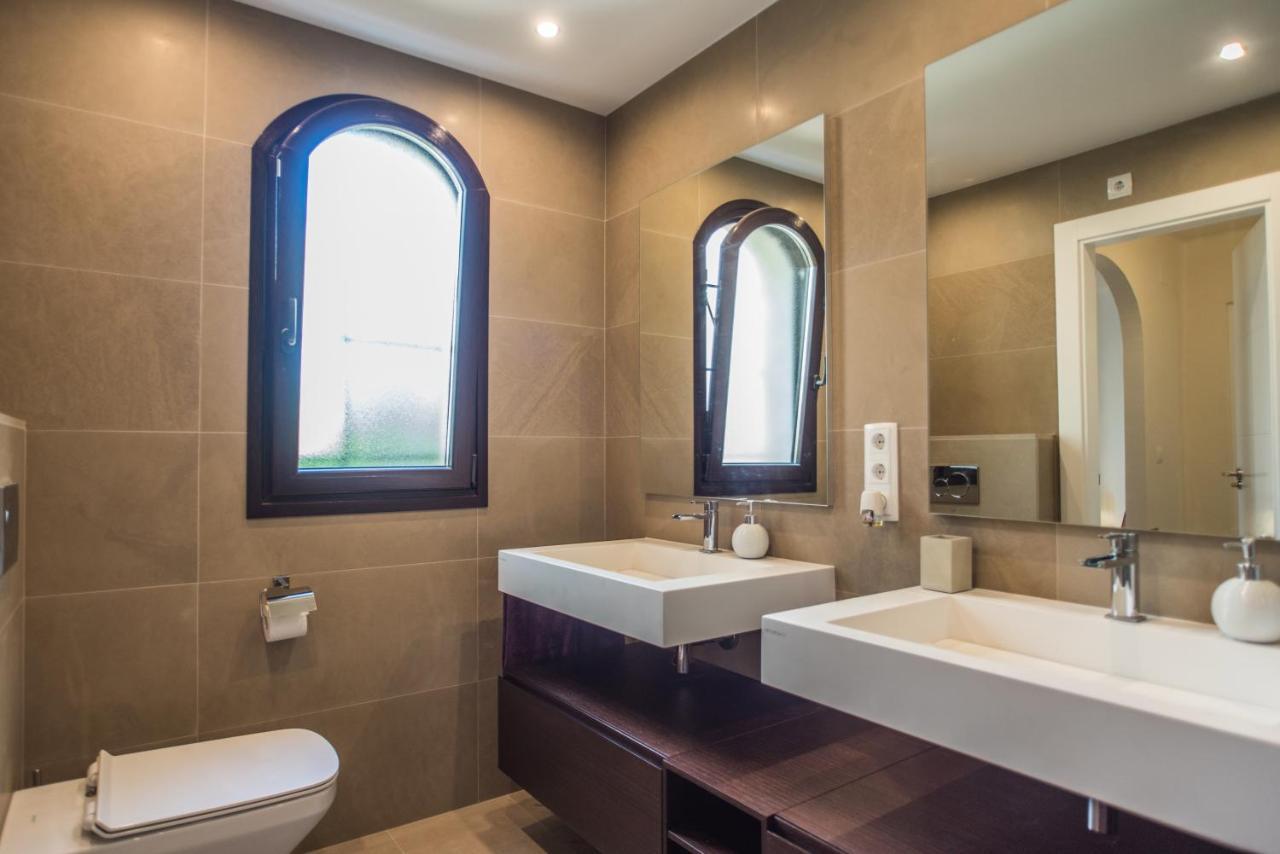 Luxurioese Und Grossraeumige Villa Mit Community Pool, Sicht Auf Das Mittelmeer Sowie Dem Mar Menor, La Manga Club Atamaría Extérieur photo